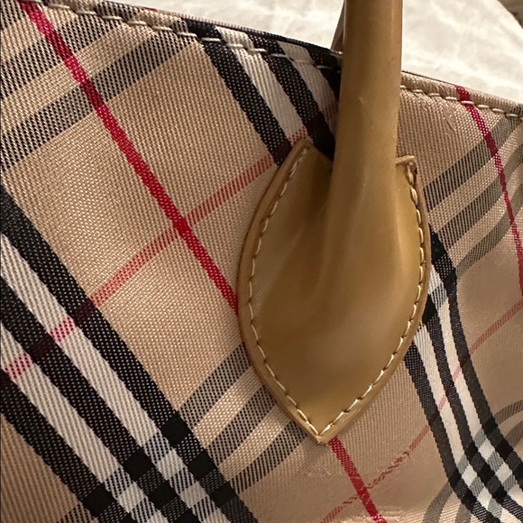 Burberry blue label Beige and Black Checkered small Tote - Picture 5 of 10